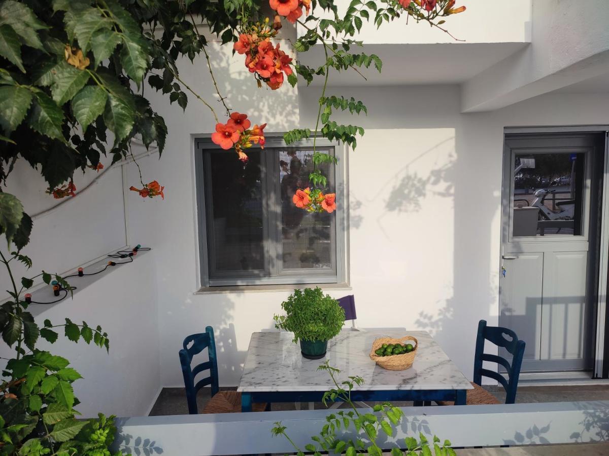 Charming Cozy Suites Naxos City Extérieur photo
